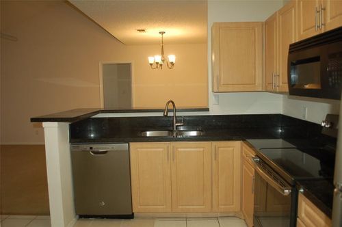 Foto del edificio - 11245 W Atlantic Blvd
