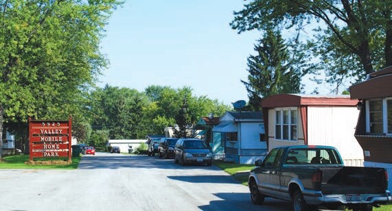 Primary Photo - 5925 Youngstown-Hubbard Rd