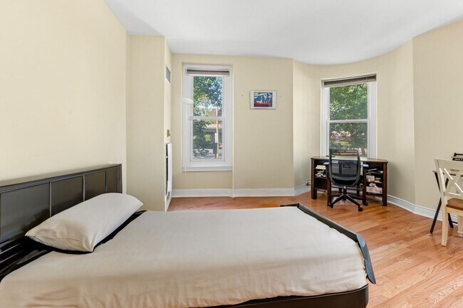 Foto del edificio - 4 Charlesgate E