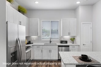 Building Photo - 7216 Tall Tree Dr