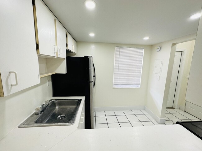 Building Photo - 505 NW 177th St