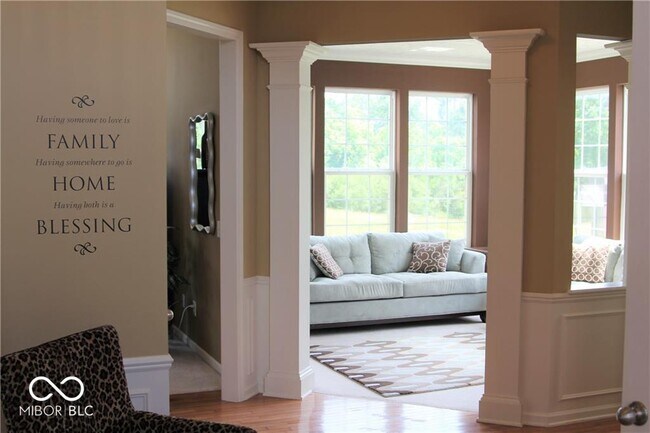 Foto del edificio - 13518 Silverstone Dr