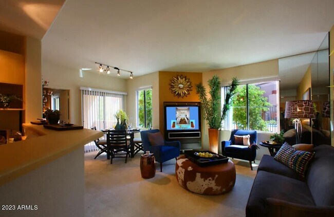 Building Photo - 28425 N Black Cyn Hwy