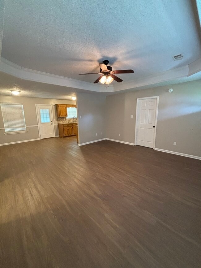 Building Photo - 39 Bud Grimes Dr
