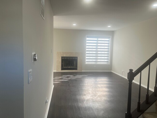 Foto del edificio - 567 W Parkside Dr