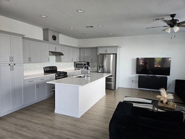 Foto del edificio - Home For Rent