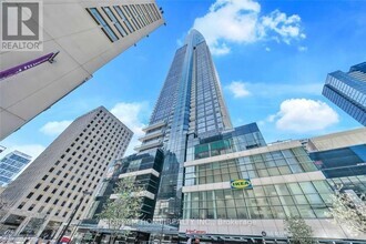 Building Photo - 388-PH7388 Yonge St