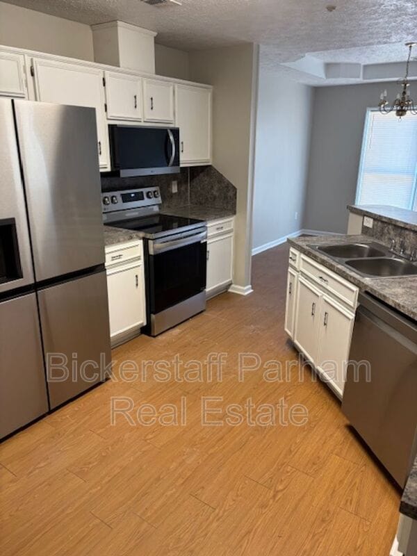 Foto del edificio - 7121 Vinings Ct