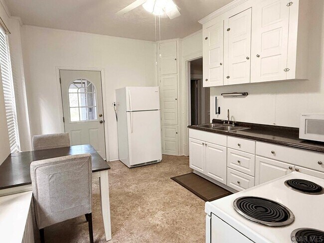 Foto del edificio - 214 Tioga St