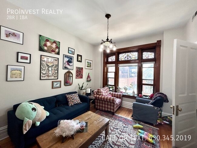 Building Photo - Available July 1st! Updated Beautiful Sun-...