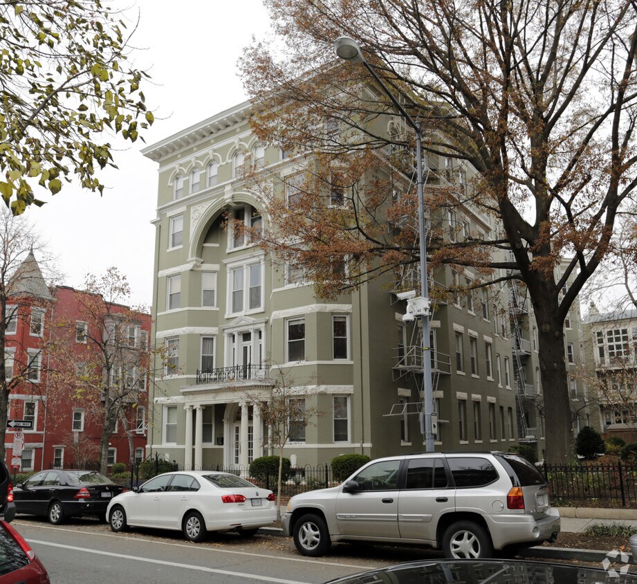 The Gladstone Apartments Washington, DC