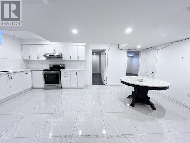 Photo du bâtiment - BSMT 55 MOHANDAS DRIVE