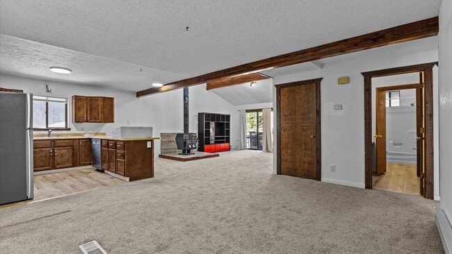 Foto del edificio - Spacious Home for Rent in Glenwood Springs – Great Location, No HOA!
