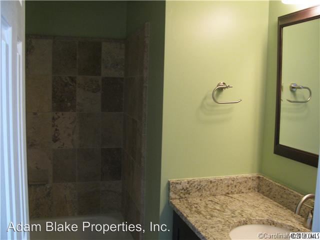 Building Photo - 18699 Vineyard Point Ln
