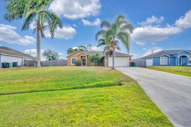 Foto del edificio - 214 SW Milburn Cir