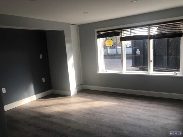 Building Photo - 5-21-21 Berdan Ave