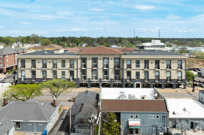 Foto aérea - The Lofts at Station Plaza