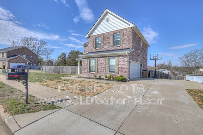 Building Photo - 1012 Trevino Pl