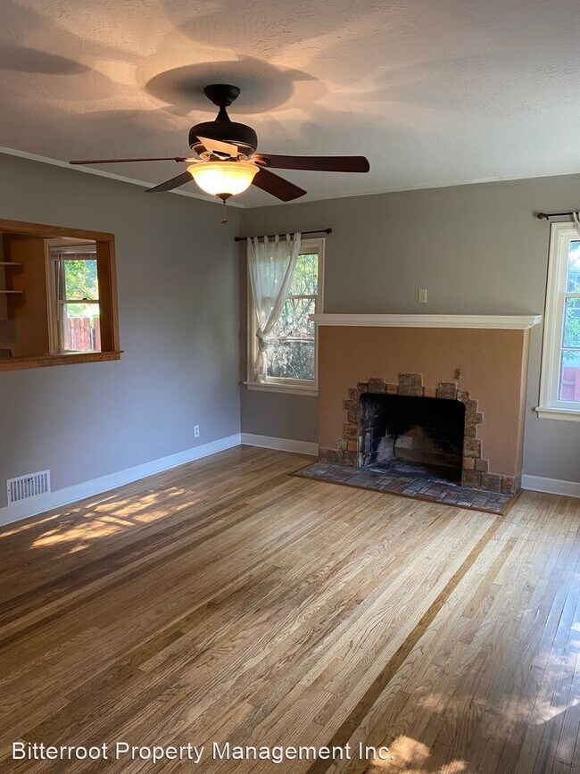 Building Photo - 4 br, 2 bath House - 511 Woodworth