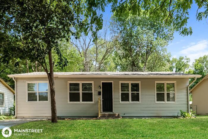Primary Photo - 716 N Water St,, Olathe, KS 66061