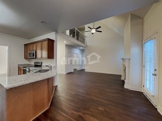 Building Photo - 3044 Holderwood Dr