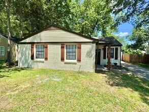 Building Photo - 3922 Pleasant Cove
