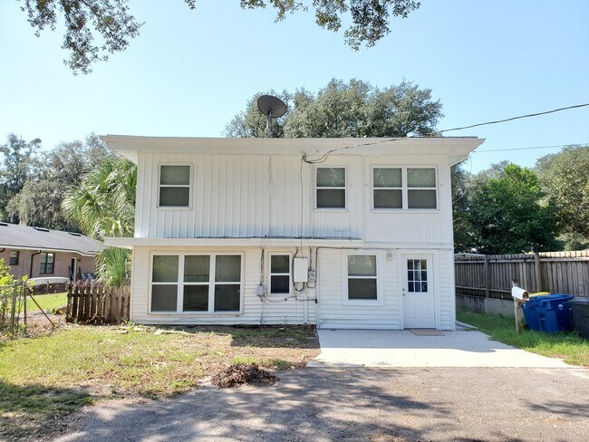 Building Photo - 1419 Palm Lane Jacksonville Florida 3/2 ea...