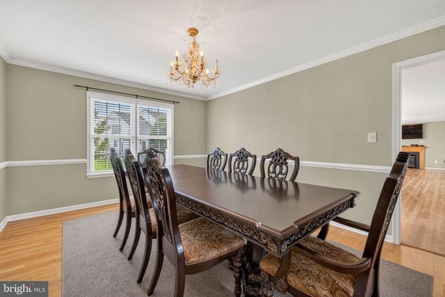 Building Photo - 33 Wild Rose Dr