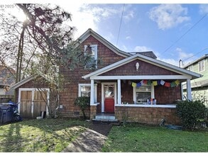 Building Photo - 962 E 23rd Ave