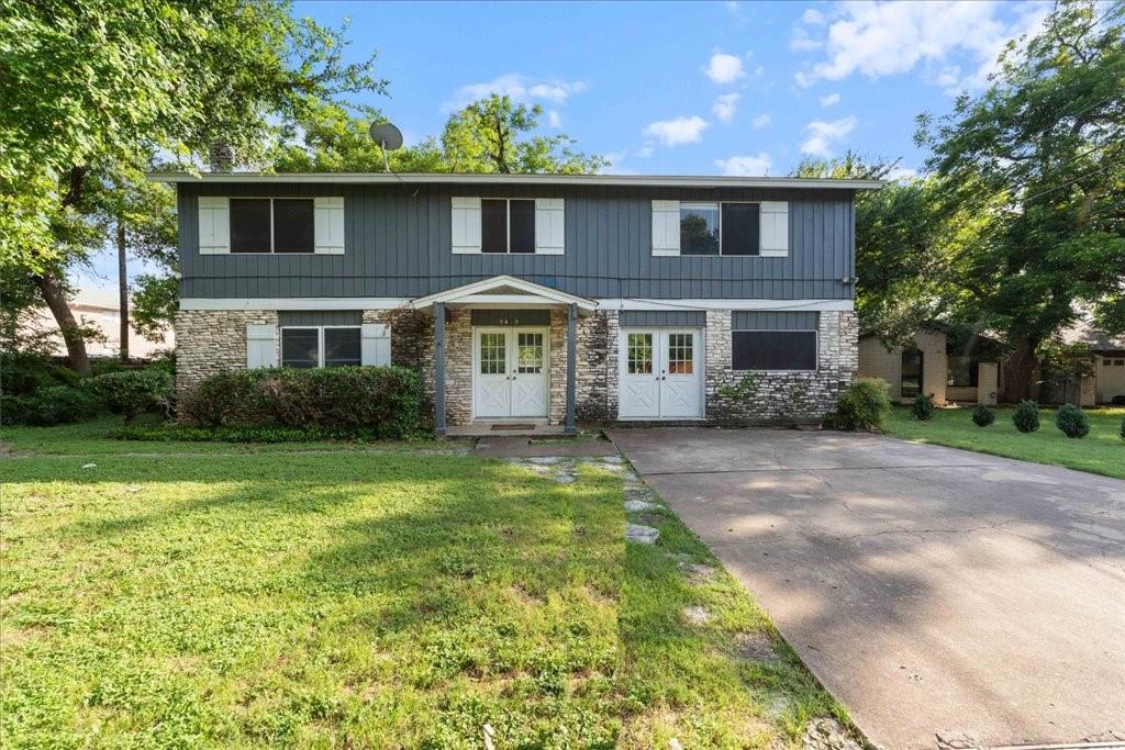 Foto principal - 3403 Loyola Ln