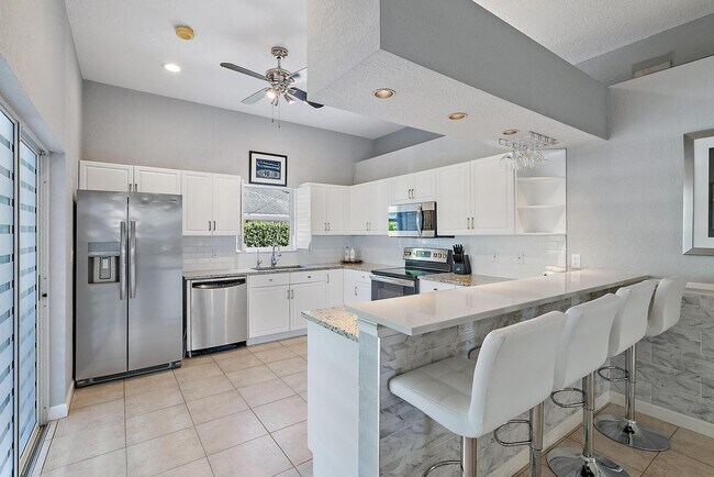 Foto del edificio - 6051 Kendrick St