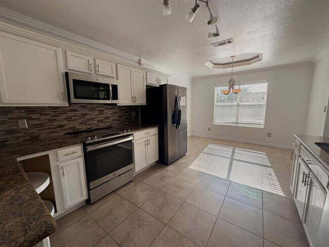 Foto del edificio - 3806 Fieldcrest Dr