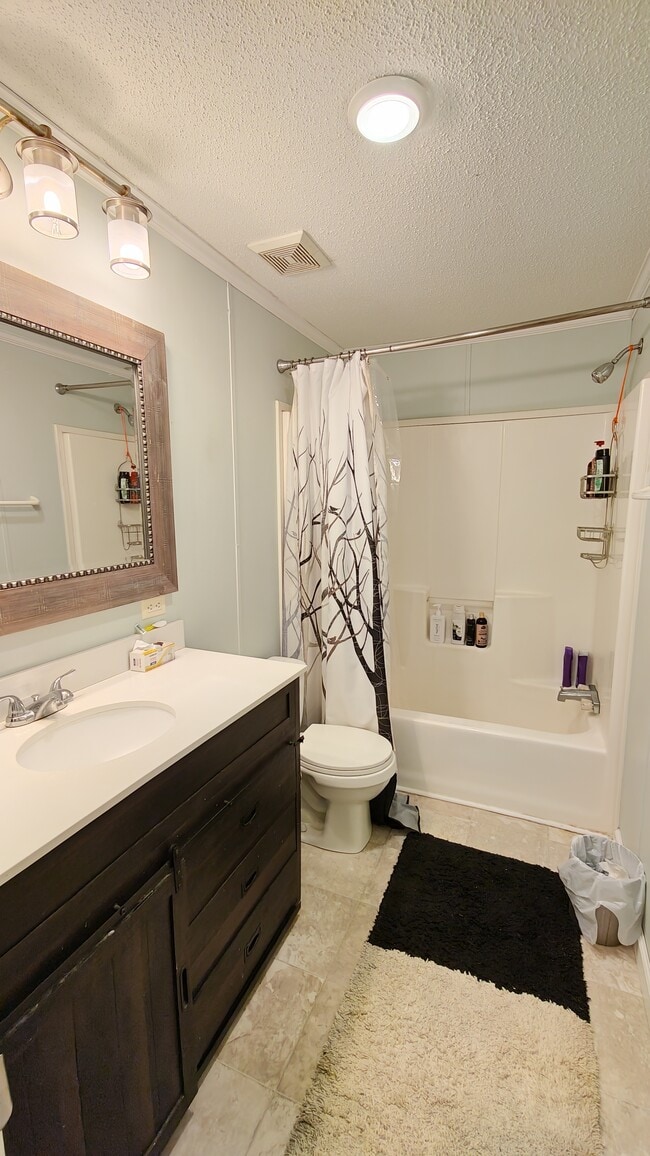 Building Photo - 3738 Vickery Dr