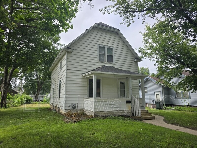 Foto principal - 833 Dawson St