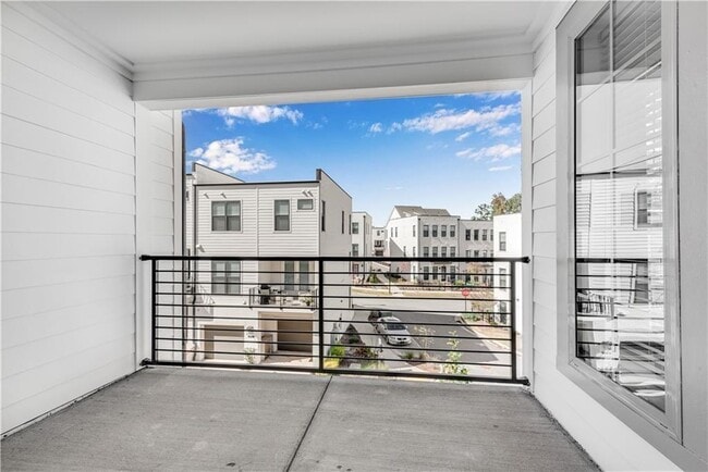 Building Photo - 501 Burton Dr