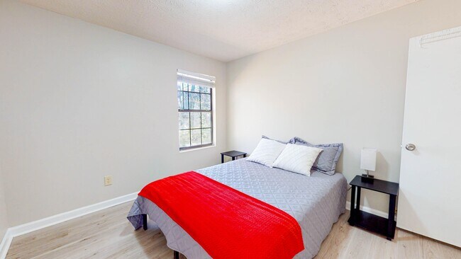 Building Photo - 6189 Charring Cross Ct