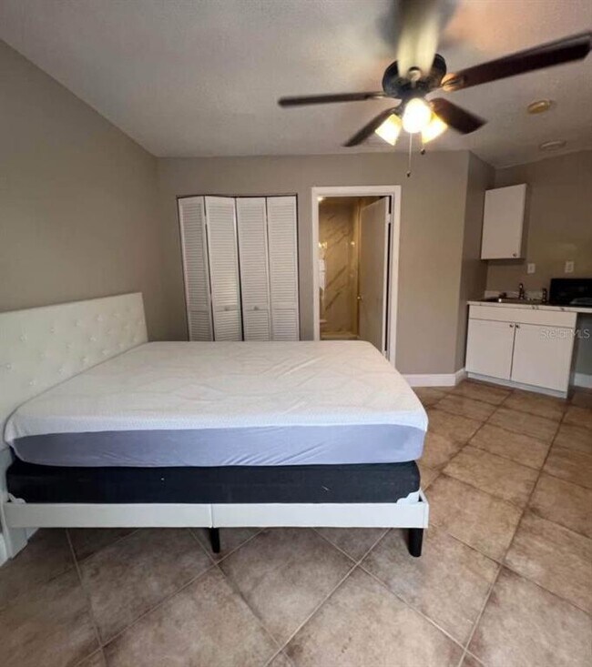 Foto del edificio - 12756 Illinois Woods Ln