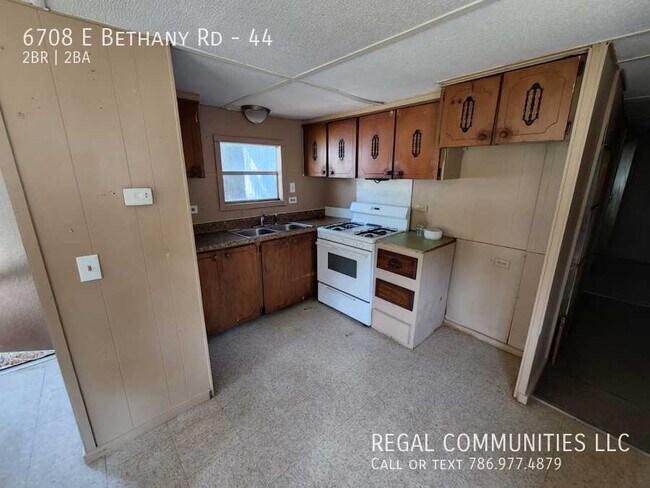 Foto del edificio - 2 Bed 2 Bath Recently Remodeled Home For S...