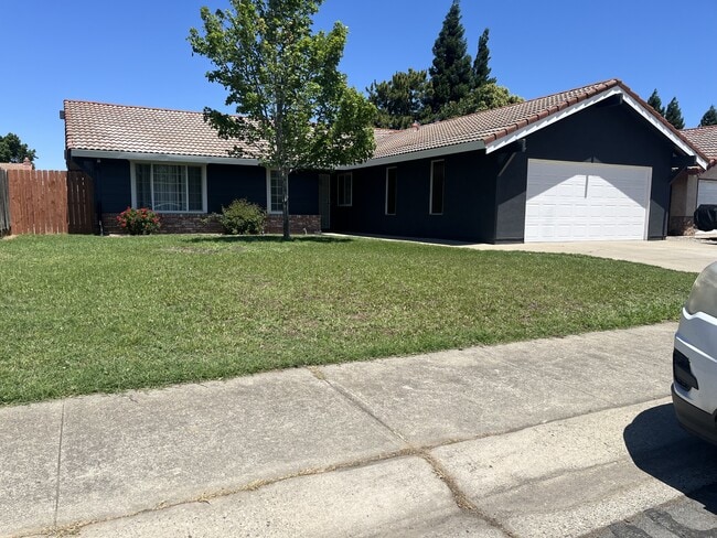 Building Photo - 1431 Mirada Cir