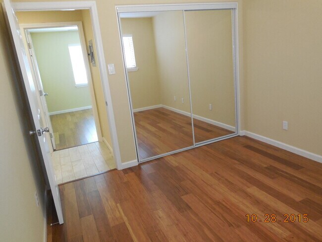Building Photo - 1430 Carleton Dr
