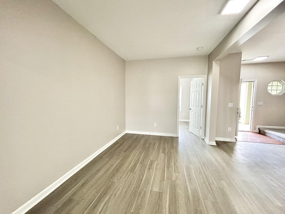 Foto principal - 1026 Wheel House Ln