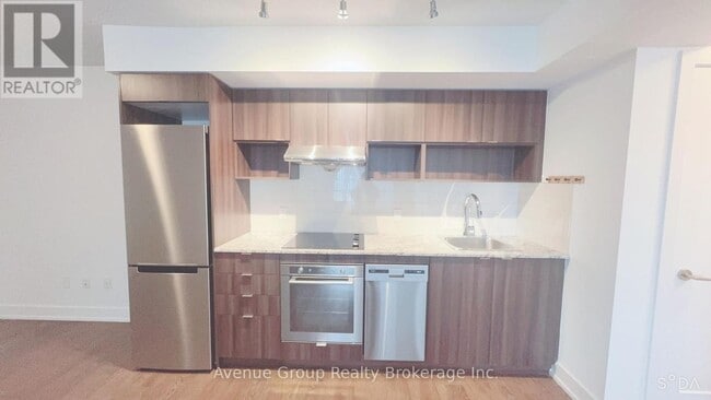 Photo du bâtiment - 7 Mabelle Ave