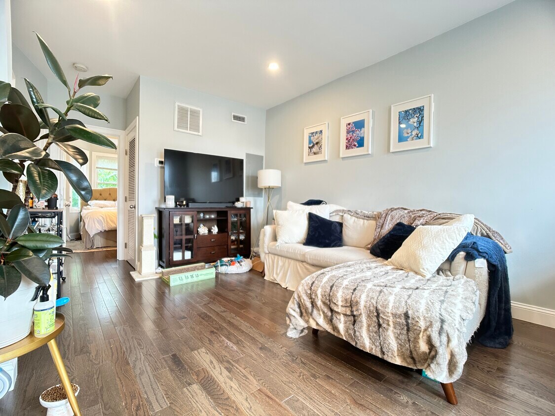 Foto principal - 12 Cottage St