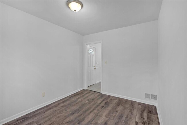 Foto del edificio - 2080 Bluffton Way