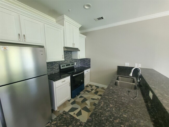 Foto del edificio - 501 E Davis St