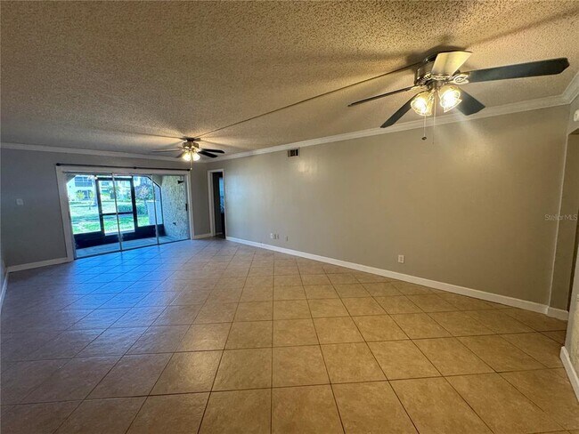 Building Photo - 8799 Bardmoor Blvd