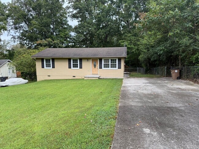 Foto del edificio - Beautiful 3 Bedroom House in West Knoxville