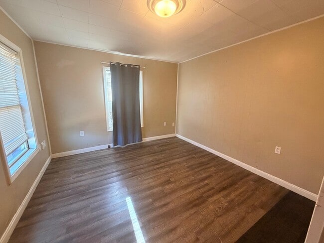 Building Photo - 2220 20th St