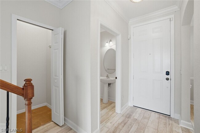 Foto del edificio - 3340 Antica St