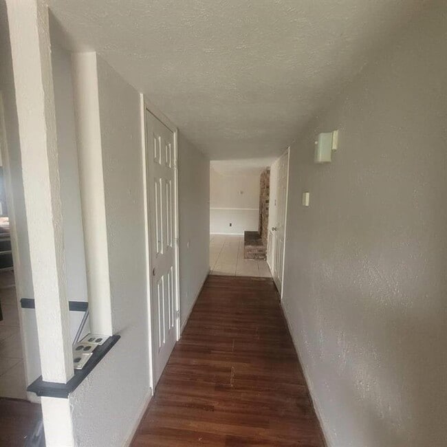 Building Photo - 5535 W Ridgecreek Dr